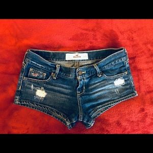 Hollister women’s shorts jeans